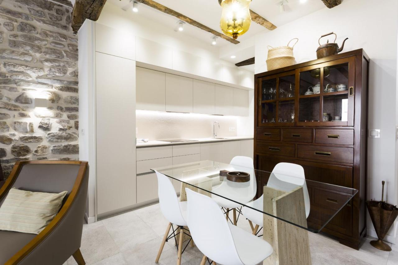 Hontza By Smiling Rentals Hondarribia Bagian luar foto